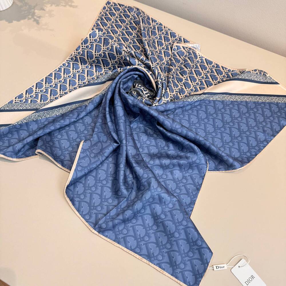Classic Dior Oblique Silk Scarf - Picture 6 of 8